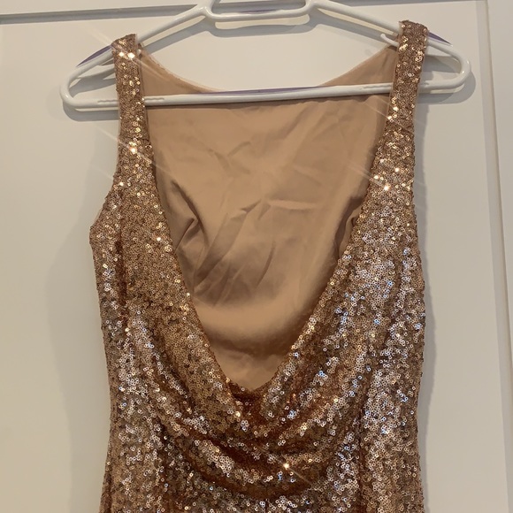 Beautiful Size 2 gold sequin long bridesmaid dress. - Picture 5 of 7